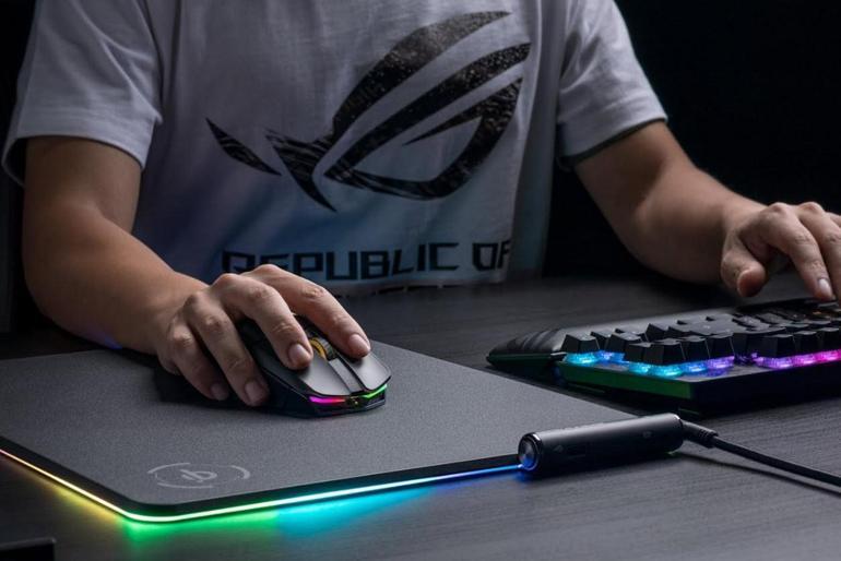 ASUS'tan oyuncular için yeni mouse: ROG Chakram