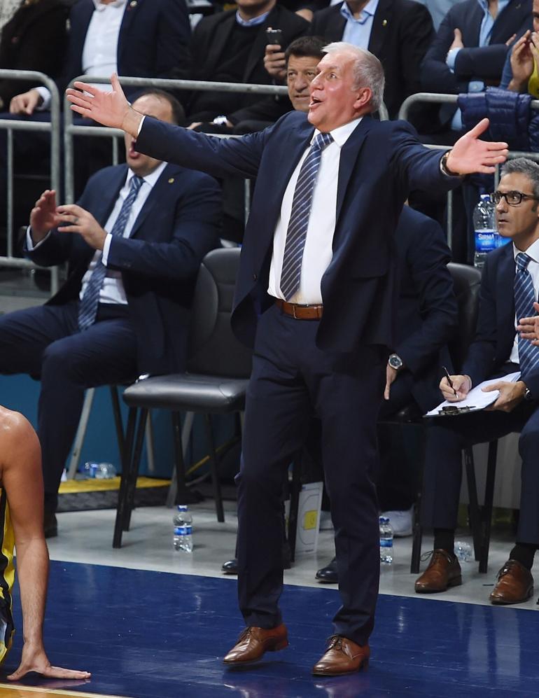 Fenerbahçe Beko maçında duygusal anlar! Datome, Sloukas ve Obradovic...