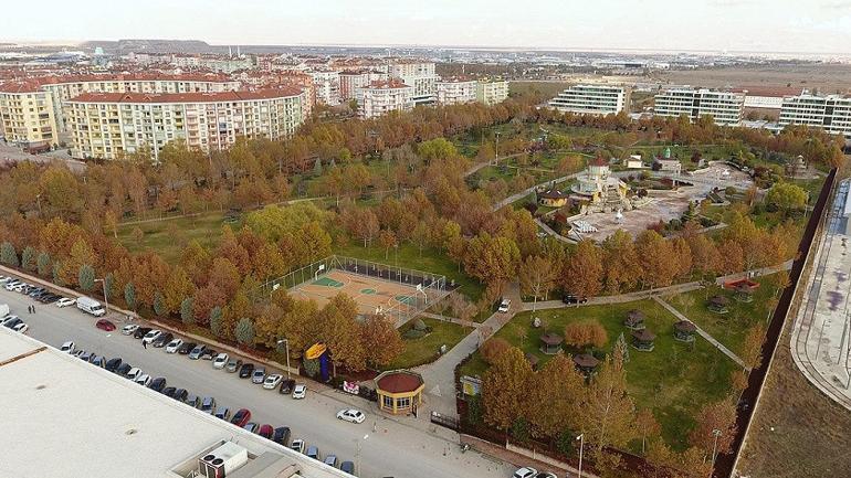 Konya'nın parkları ziyaretçileriyle şenlendi