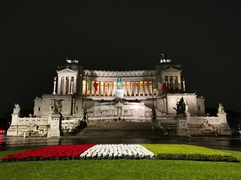 Sokakları tarih ve sanat kokan aşk şehri: Roma