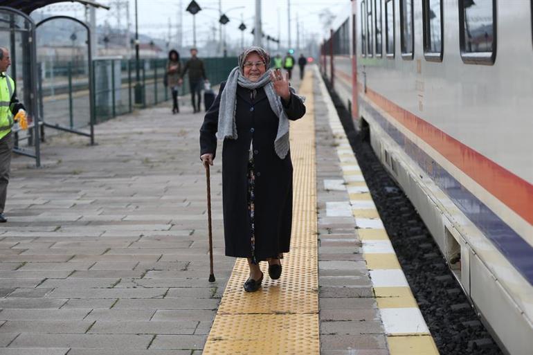 Seferler başladı! Boğaziçi Ekspresi yeniden raylarda...