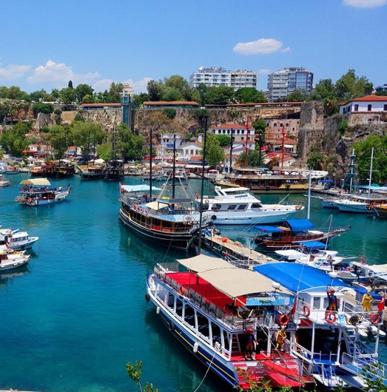 Antalya turizmde yılı rekorla kapatacak