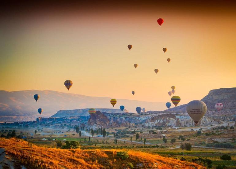 Kapadokya'da sıcak hava balonları iki gündür uçamıyor