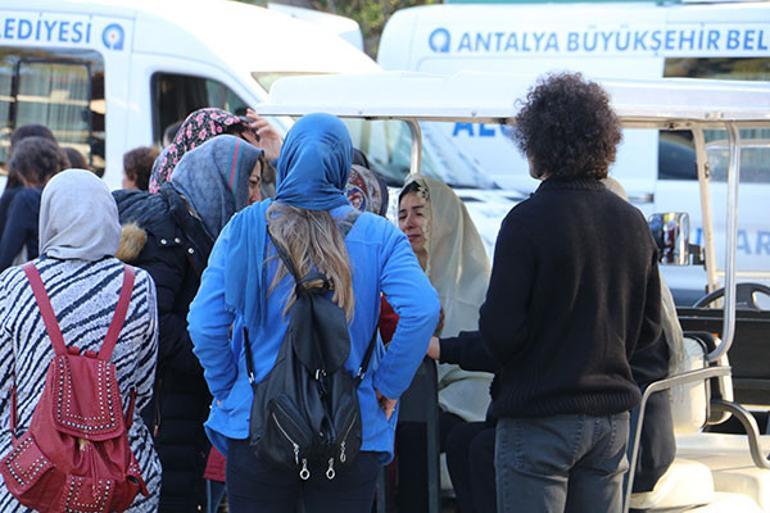 Yaralı halde arkadaşının cenazesine katıldı