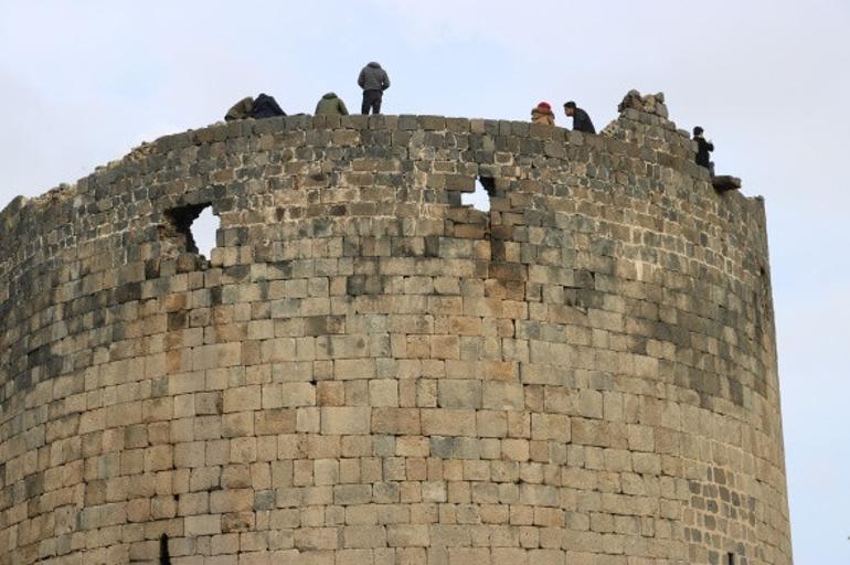 5 bin yıllık tarihi çalıyorlar