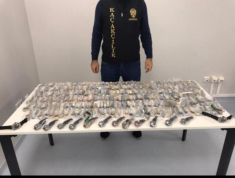 Kumandayla açılan gizli odalarda ele geçirildi