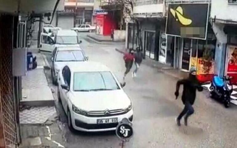İzmirde kuyumcu soygunu: 2 yaralı