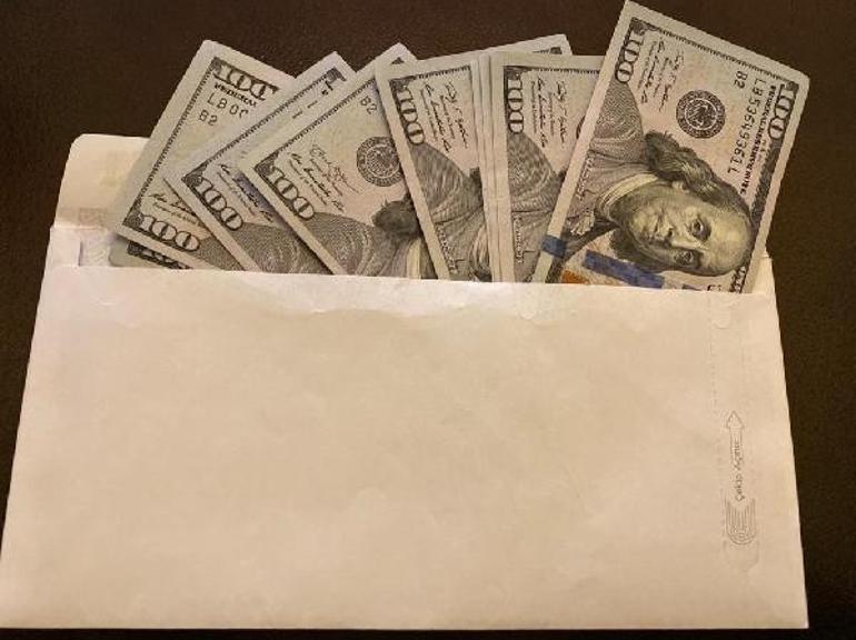 Robin Hood bu kez Üsküdarda ortaya çıktı Düğün yapacağım diyen kadına bakın ne gönderdi