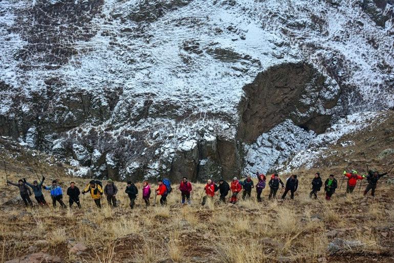 Karslı dağcılar yeni rotalarla turizme hizmet veriyor