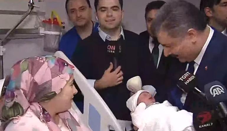 Yeni yılın ilk bebeğini ziyaret etti ve duyurdu: 2020 yılında devreye sokacağız