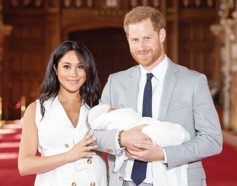 İngiltere şokta! Prens Harry ve ABD’li eşi Meghan Markle saraydan taşınıyor...