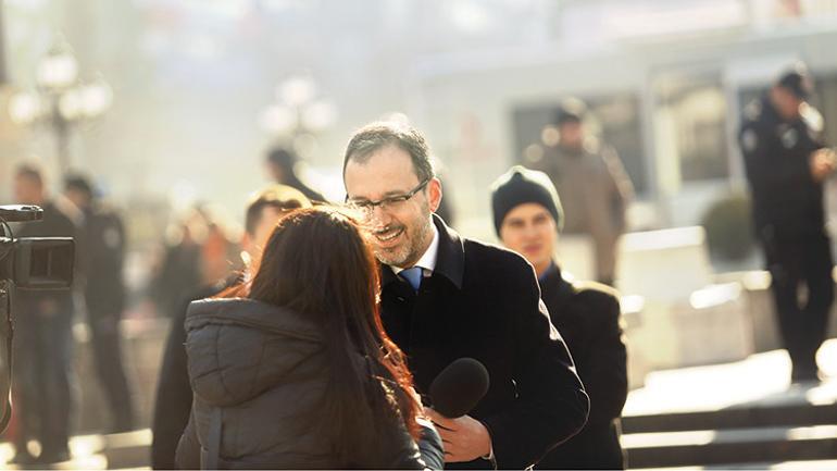 Bakan Kasapoğlu muhabir oldu, sokağa çıktı