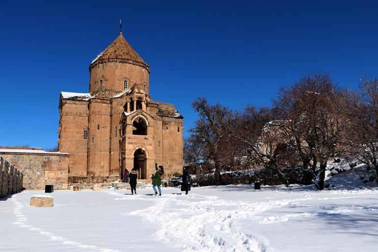 Akdamarda kış güzelliği