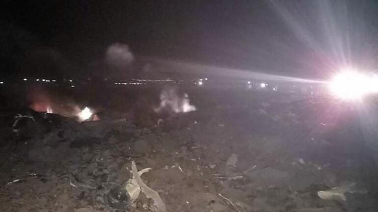 Cezayirde askeri uçak düştü: 2 ölü