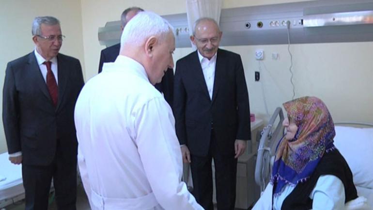 Kılıçdaroğlu, Muharrem İncenin annesini hastanede ziyaret etti