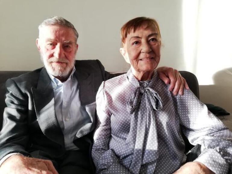 Ahmet Mekin, eşini gözyaşlarıyla son yolculuğuna uğurladı