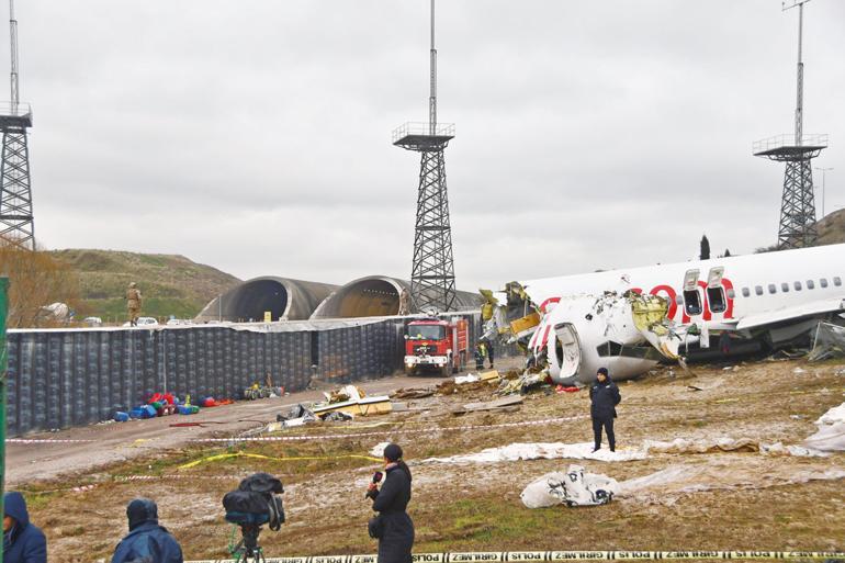 Son dakika haberleri... Sabiha Gökçendeki uçak faciasının iki nedeni