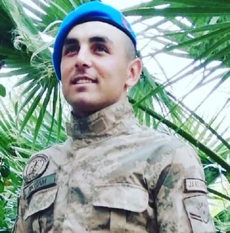 Şehit Uzman Çavuş Özen Akçam, toprağa verildi