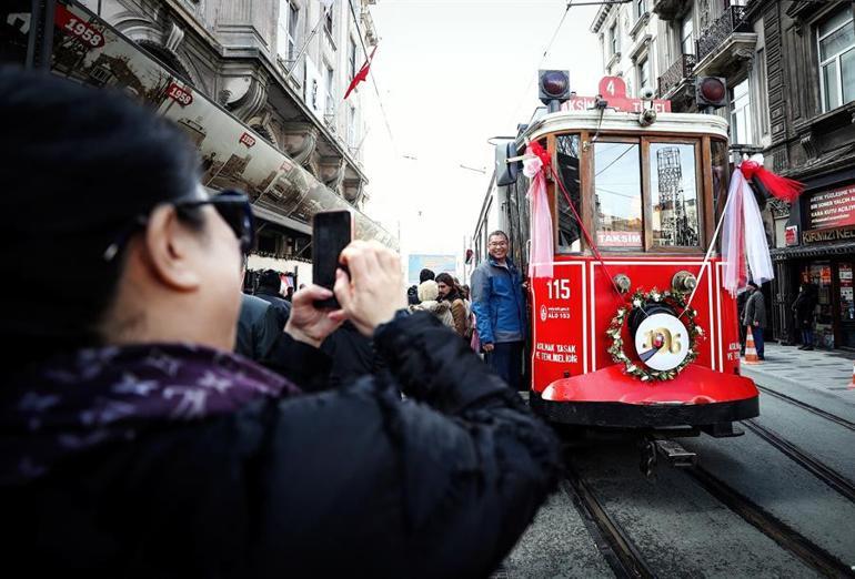 Tünel'in 145, nostaljik tramvayın 106. yılı kutlandı