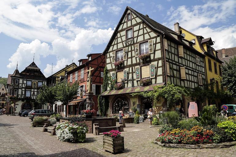 Fransa'nın turist akınına uğrayan kasabası Kaysersberg