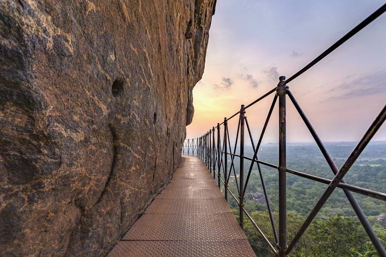 Sri Lanka'nın ünlü kaya kalesi: Sigiriya