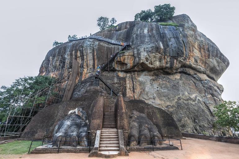 Sri Lanka'nın ünlü kaya kalesi: Sigiriya