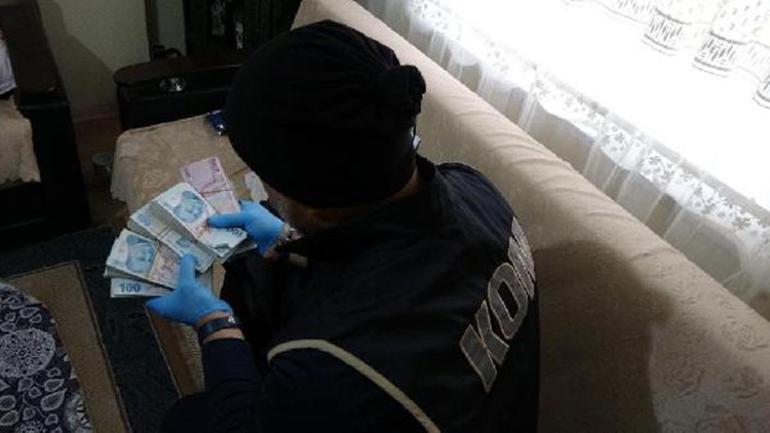 Balıkesirde çek senet çetesine operasyon: 10 gözaltı