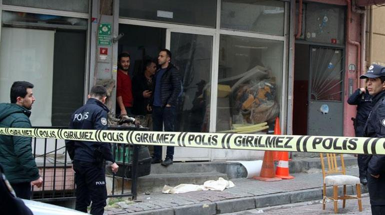 Son dakika haberler... İstanbulda dehşet Karısı, kızı ve komşusunu vurdu