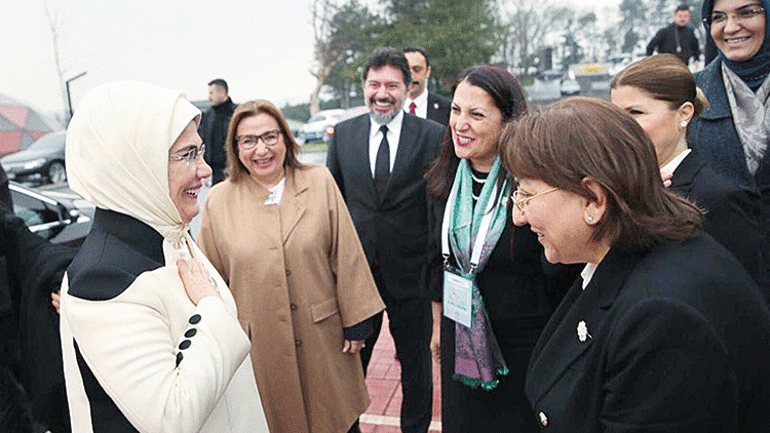 ‘Kadın aklının zengin hazinelerine ihtiyacımız var’