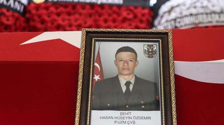 Bakan Kurum ilk kez anlattı: Şehit babası ayakkabıları çamurlu diye makam aracına binmemiş