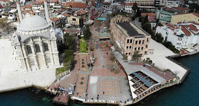 Boş kalan Ortaköy Meydanı havadan görüntülendi