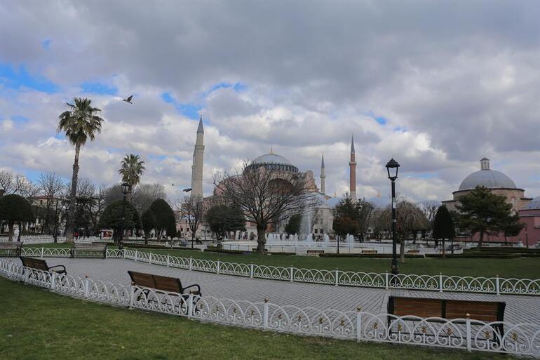 Yabancı turistler kendilerini İstanbul'da güvende hissediyor