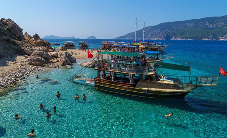 Antalya'da karada ve denizde tüm turistik turlar durduruldu