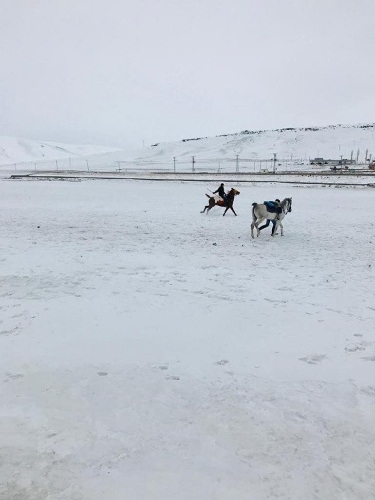 Kars’ın iki güzeli: Ani ve Çıldır Gölü