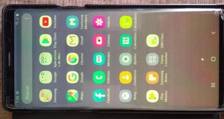 Samsung Galaxy Note 9'un ekranında sararma sorunu çıktı