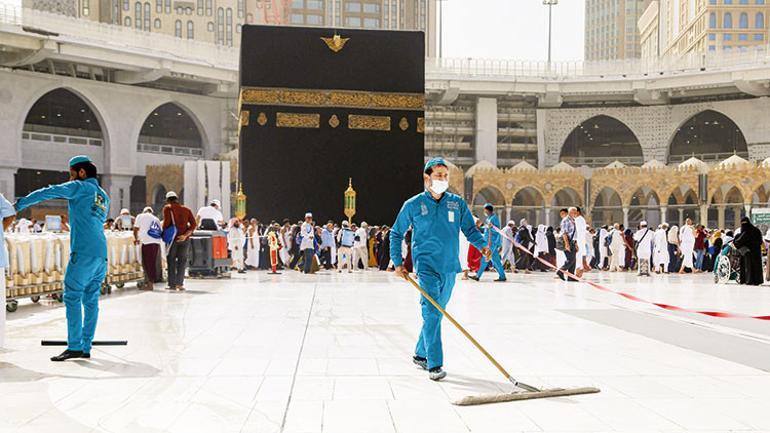 Korona günlerinde Ramazan yasakları.. Camiler kapalı teravih evlerde