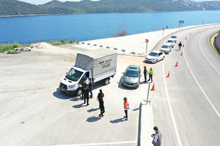 Gözde turizm merkezi Kaş'ta sadece hava açık