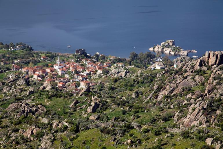 Ay ışığının dünyaya en ihtişamıyla yansıdığı yer: Kapıkırı ve Heraklia Antik Kenti