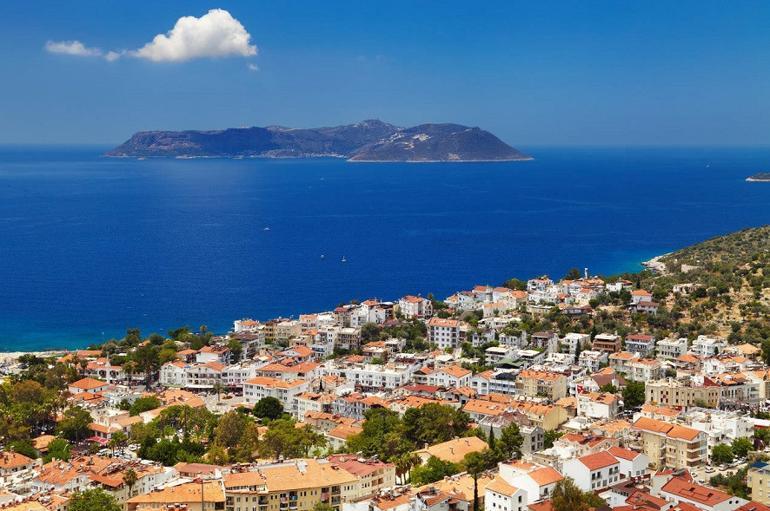 Kültür ve Turizm Bakanı Ersoy: Koronavirüs olmayan alanları sertifike eden bir sistem hayata geçiriyoruz