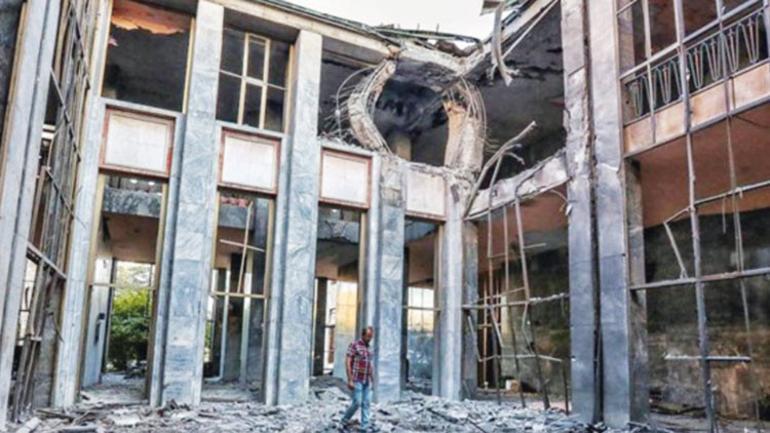 Sonsuza kadar unutmayın ne kurtuluşu ne ihaneti