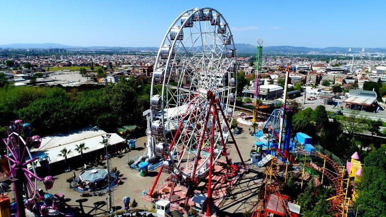 Lunapark adeta 'hayalet parka' büründü