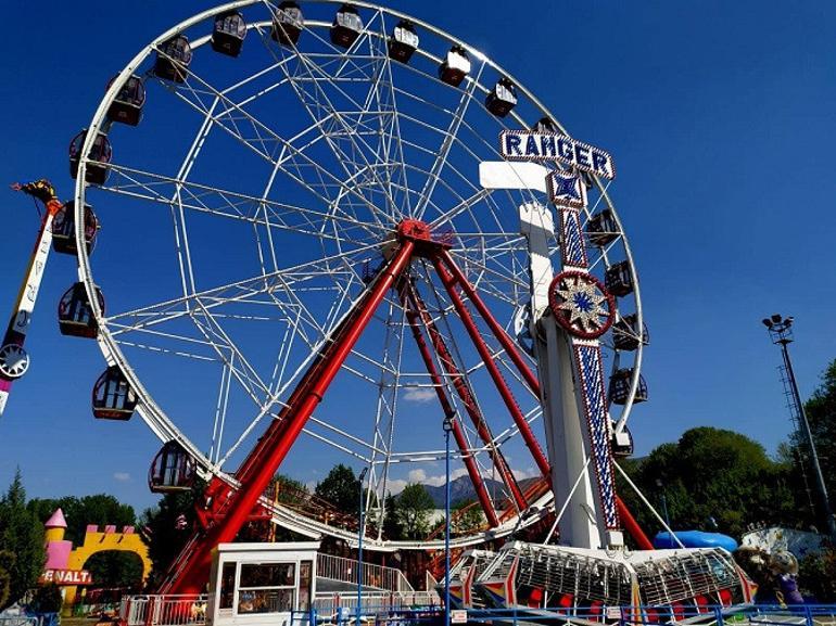 Lunapark adeta 'hayalet parka' büründü