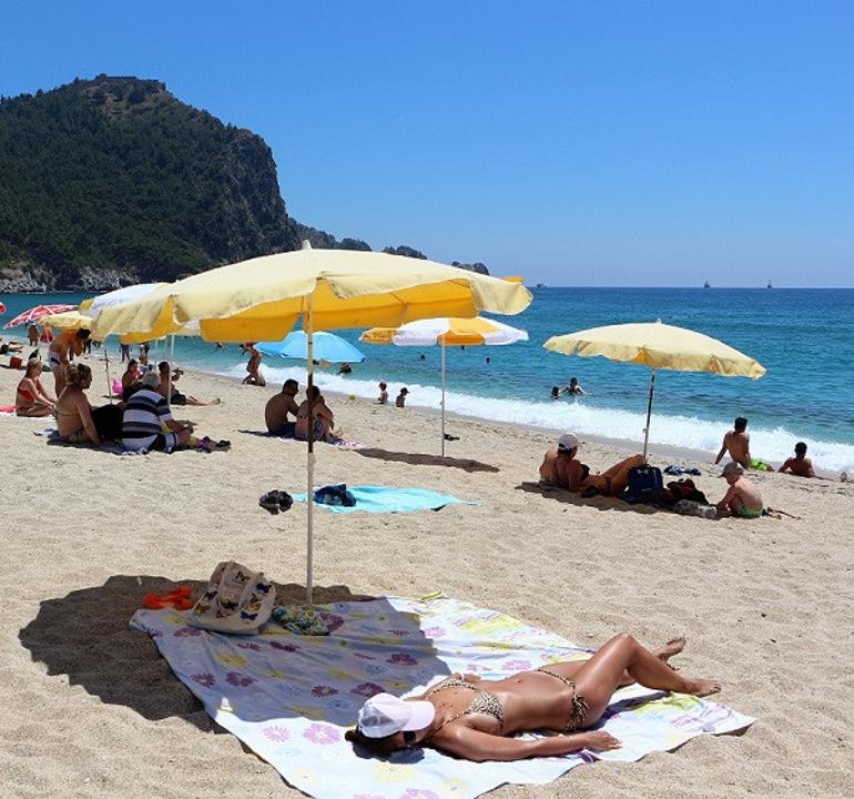 Alanya'ya gelen her turiste mektup