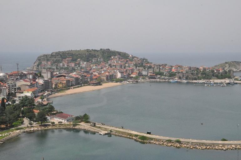 Koronavirüsün görülmediği Amasra'da plajlar boş kaldı