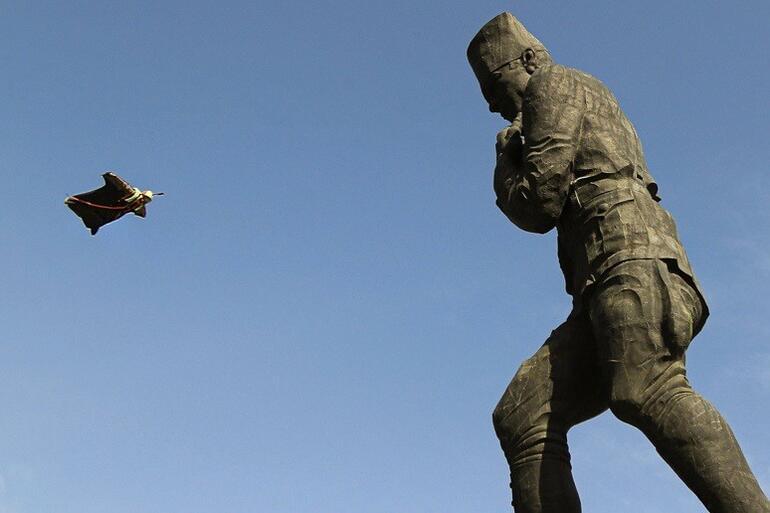 Dünyanın en büyük Atatürk heykeline doğru heyecanlı atlayış