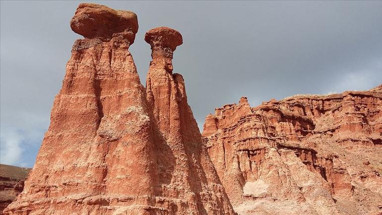 Turizmin yeni gözdesi: Narman Peri Bacaları