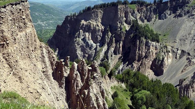 Ardahan'ın 'peri bacaları' turizme kazandırılıyor