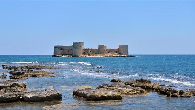 Mersin'in turizm merkezi Kızkalesi'nde bu yıl zam yok