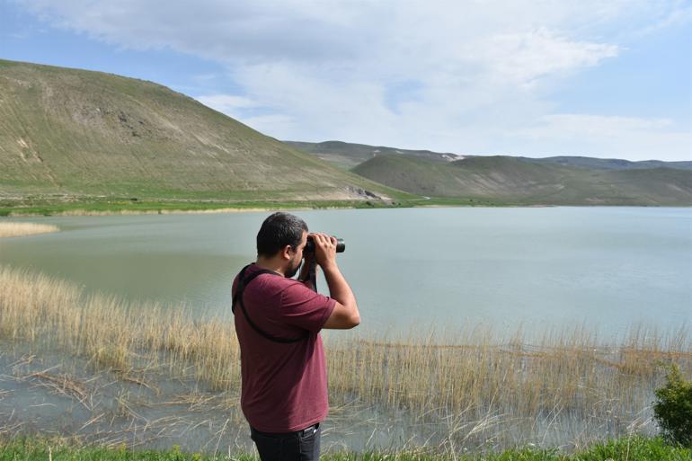 Kars'ın 'kuş cenneti' Deniz Gölü, eşsiz güzellikleriyle keşfedilmeyi bekliyor