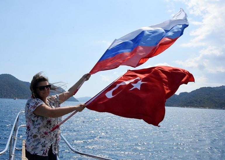 Demre'nin ilk konukları yerleşik yabancılar... "Korkmayın Türkiye'ye tatile gelin"